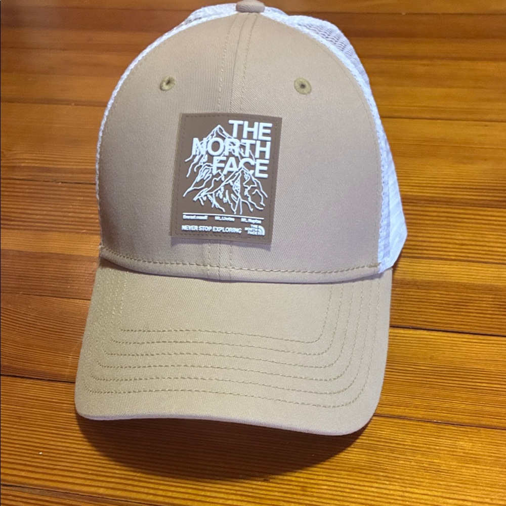 The North Face Trucker Hat